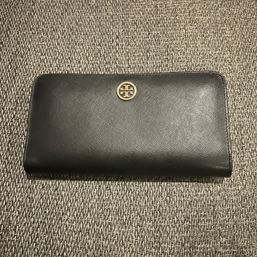 Tory Burch Robinson large wallet